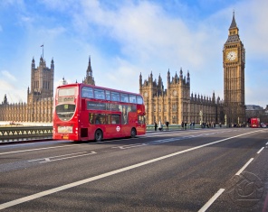 Знаменитый красный лондонский автобус