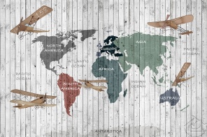 Карта мира на фоне деревянных досок