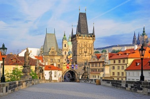 Средневековый мост в Праге