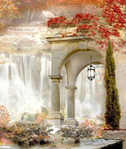 Осення арка на фоне водопада