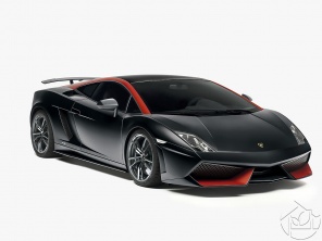 Чёрный стильный Lamborghini