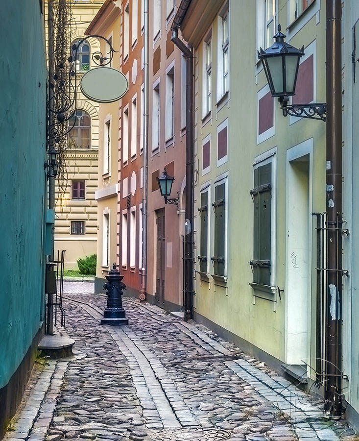 Небольшая европейская улица