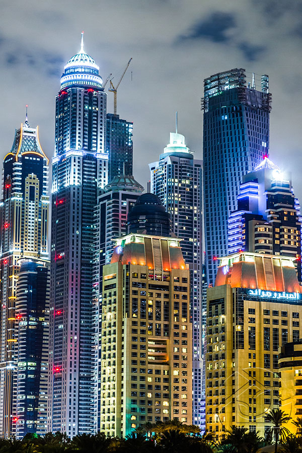 Небоскрёбы Дубая в ночи
