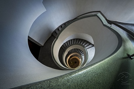 Винтовая лестница "всевидящее око"