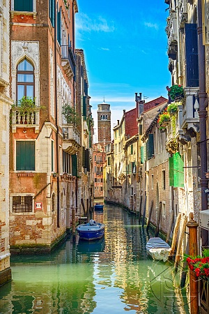 Красочная улица в Венеции