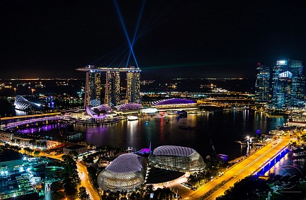 Яркие огни Сингапура
